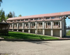 Khách sạn Poilsio namai Saltinelis (Plunge, Lithuania)