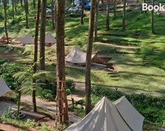 Camping Be Glamping Lembang (Subang, Indonesia)