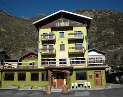 Hotel&Restaurant Armanac de Toubïe (Arnad, Italy)