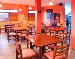 Hotel Hostal Restaurante Amalur (Canoa, Ecuador)