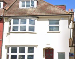 Cijela kuća/apartman Amazing 6 Bedroom House With Free Parking On Site. (Croydon, Ujedinjeno Kraljevstvo)