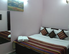 Hotel BRS Homes (Noida, India)