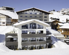 Hotel Bergkristall (Lech am Arlberg, Austria)