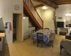 Toàn bộ căn nhà/căn hộ Maison Familiale En Pierre, Avec Sa Terrasse, Au Coeur Des Remparts (Villefranche-de-Conflent, Pháp)