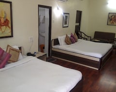 Hotel Karnavati, Mount Abu (Mount Abu, Indien)