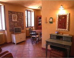 Koko talo/asunto Enchanted, Charming Rustico Apartment. For Small And Big Dreamers! (Imperia, Italia)