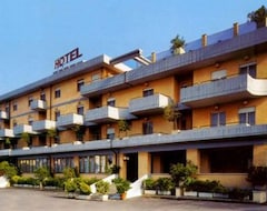 Hotel San Crispino (Morrovalle, Italien)