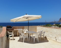 Tüm Ev/Apart Daire In The Green House 50 Meters From The Beach Of Cala Throne (Favignana, İtalya)