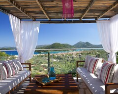 Casa/apartamento entero Luxury villa overlooking the sea with private pool, near to the beach (Vasiliki, Grecia)