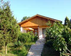 Otel Alexander (Dolni Chiflik, Bulgaristan)