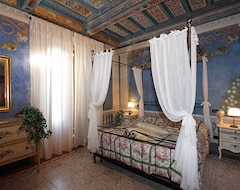Khách sạn Villa Mucellena (Casole d'Elsa, Ý)
