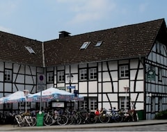 Otel Im Fachwerkhof (Simmerath, Almanya)