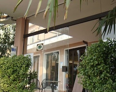 Khách sạn Hotel Ifigenia (Nago Torbole, Ý)
