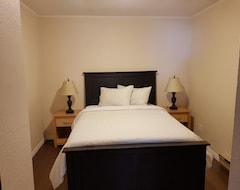 Entire House / Apartment Indoor Comfort In An Outdoor Paradise Sleeps 4 (Kimberley, Canada)