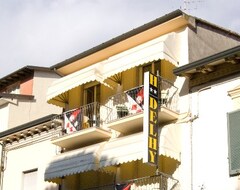 Hotel Delhy (Viareggio, Italija)