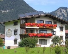 Hotelli Haus Fahringer (Walchsee, Itävalta)