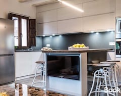 Entire House / Apartment Casa Jarreta Azagra For 9 People (Albarracin, Spain)