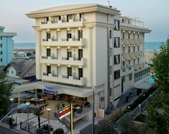 Khách sạn Hotel Metropole (Rimini, Ý)