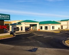 Otel Quality Inn And Suites Moline (Moline, ABD)