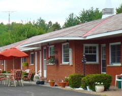 Mountain View Motel (Barry's Bay, Canada)