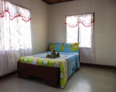 Khách sạn Pangulatan Beach Resort - Dormitory (Taytay, Philippines)