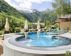 Hotel Alpenhof (Hintertux, Avusturya)