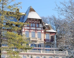 Khách sạn Le Chateau De La Tour (Gouvieux, Pháp)