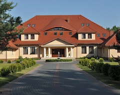Hotel Dworek Tryumf (Juchnowiec Kościelny, Poland)