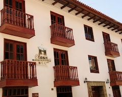 Hotel Clarín (Cajamarca, Perú)