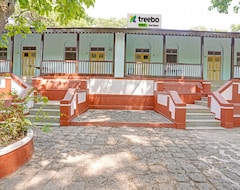 Khách sạn Treebo Trend Cecil Resort (Karjat, Ấn Độ)