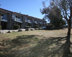 Aparthotel Alpha Centauri Townhouses (Jindabyne, Australia)