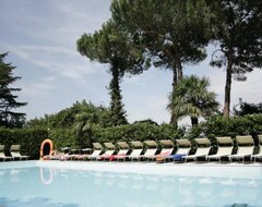 Khách sạn Villaggio Mithos Campings.com (Misano Adriatico, Ý)