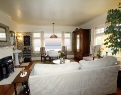 Hotel The Jabberwock Bed & Breakfast (Monterey, USA)