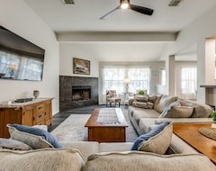 Casa/apartamento entero Spacious 5 Bedroom Ranch Style Home Mins To Dt And Wineries (Johnson City, EE. UU.)