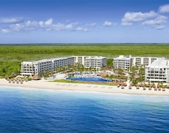 Hotel Dreams Riviera Cancun Resort & Spa - All Inclusive (Puerto Morelos, Mexico)