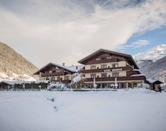 Hotel Berghof im Stubaital (Neustift Im Stubaital, Austrija)