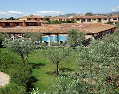 Khách sạn I Giardini Di Cala Ginepro Hotel Resort (Cala Ginepro, Ý)