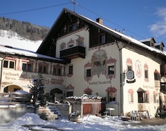 Hotel Gasthof Neuwirt (Ellbögen, Østrig)