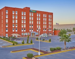 Hotel City Express Junior Ciudad Juárez Consulado (Ciudad Juarez, Mexico)