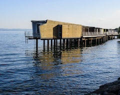 Hotel Palafitte (Neuchâtel, Suiza)