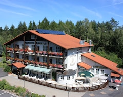Khách sạn Waldhotel Hubertus (Eisfeld, Đức)