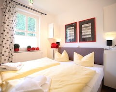 Hotelli Villa Margot - Fewo 01 (Ostseebad Heringsdorf, Saksa)