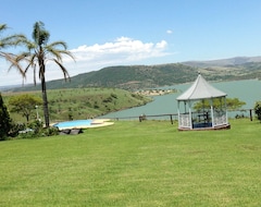 Khách sạn Blue Haze Country Lodge (Estcourt, Nam Phi)