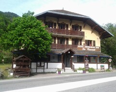 Khách sạn La Cascade (Villard-sur-Doron, Pháp)
