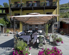 Khách sạn Hotel Veneriaz (Nus, Ý)