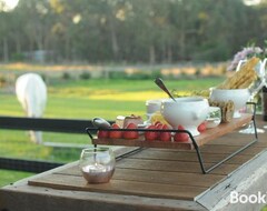 Bed & Breakfast Wagtail Nest Country Retreat - Longford Vic 3851 (Sale, Úc)