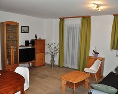 Hele huset/lejligheden Apartment In A Quiet Location Jena East With Access To Local Transport (Ziegenhain, Tyskland)