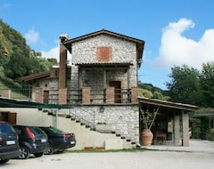 Khách sạn Casale Tancia (Salisano, Ý)