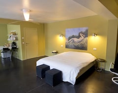 Hotel Limited-co (Ghent, Belgium)