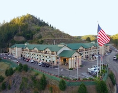 Khách sạn Baymont Inn & Suites Keystone Near Mt. Rushmore (Keystone, Hoa Kỳ)